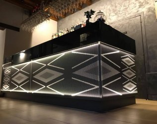 Lamiera microforata Ristorazione
e negozi Gallery